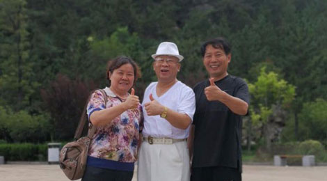 ●董事長(zhǎng)接待濟(jì)寧市政協(xié)副主席曹景群同志。